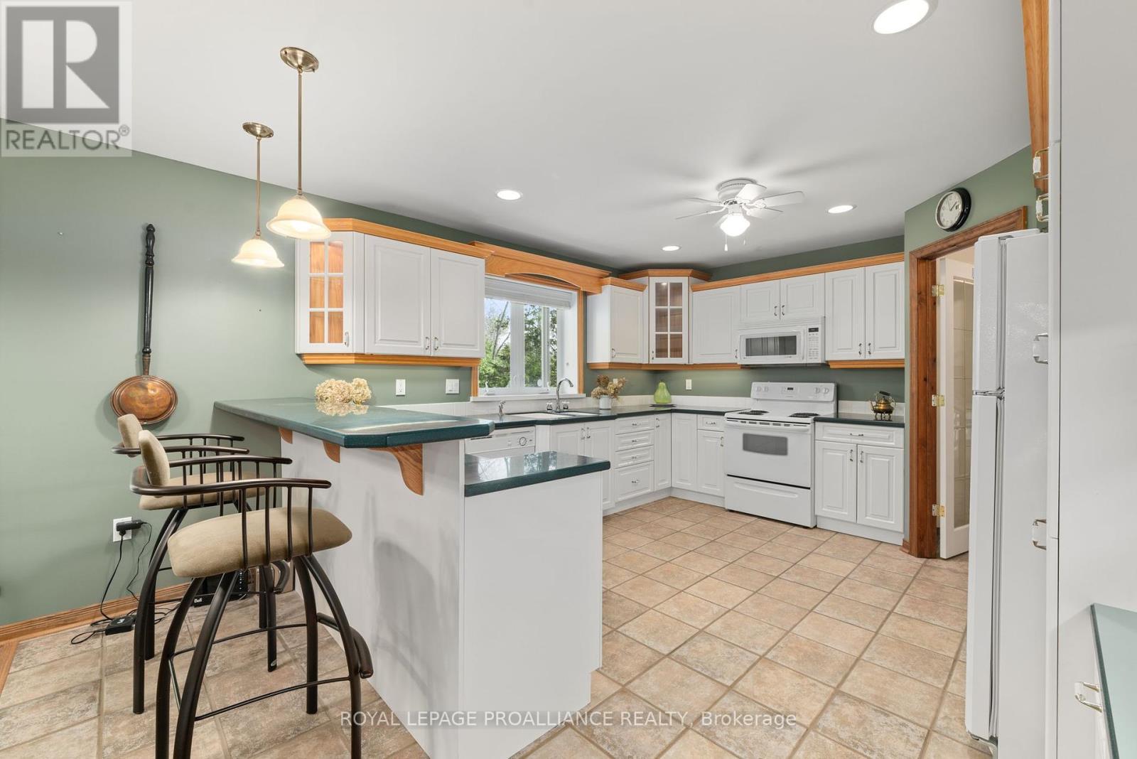 32 Pierce Road, Prince Edward County, Ontario  K0K 1G0 - Photo 17 - X9246230