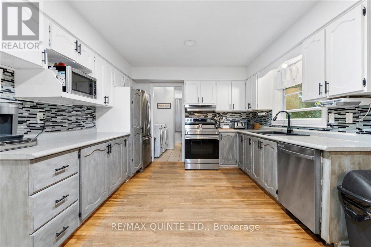 31 Ridge Road, Prince Edward County, Ontario  K0K 2T0 - Photo 11 - X9398578