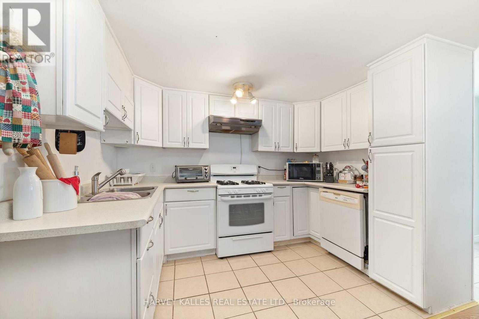 30 Maitland Street, Prince Edward County, Ontario  K0K 2T0 - Photo 11 - X11973159