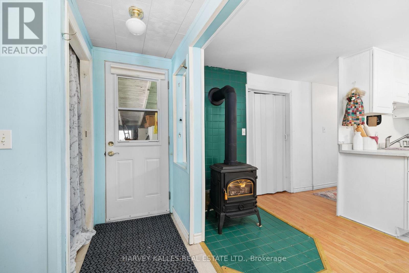 30 Maitland Street, Prince Edward County, Ontario  K0K 2T0 - Photo 4 - X11973159