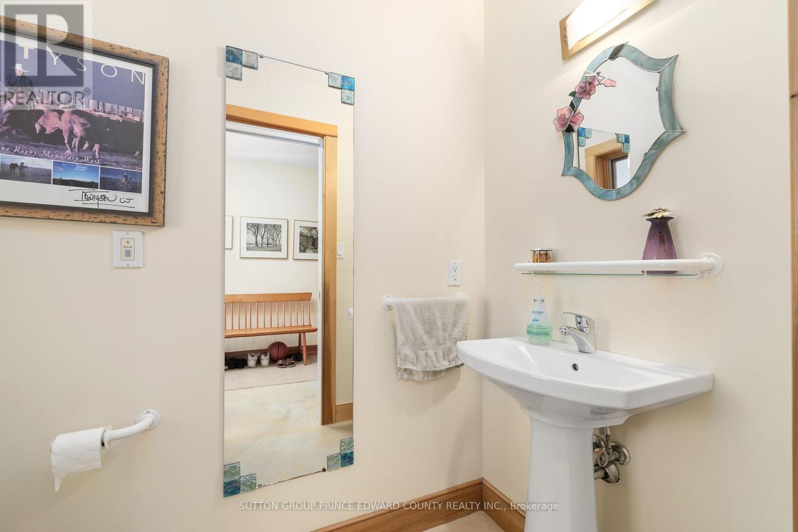 4 Carla Court, Prince Edward County, Ontario  K0K 3L0 - Photo 10 - X12007607
