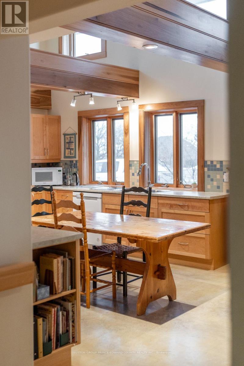 4 Carla Court, Prince Edward County, Ontario  K0K 3L0 - Photo 13 - X12007607