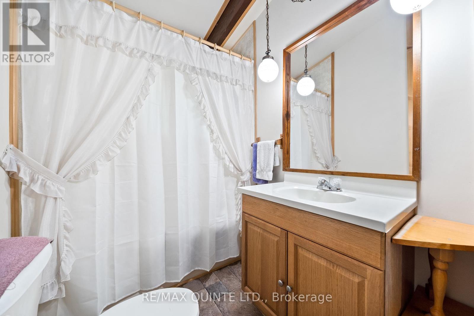 257 Elmbrook Road, Prince Edward County, Ontario  K0K 2T0 - Photo 22 - X12034032