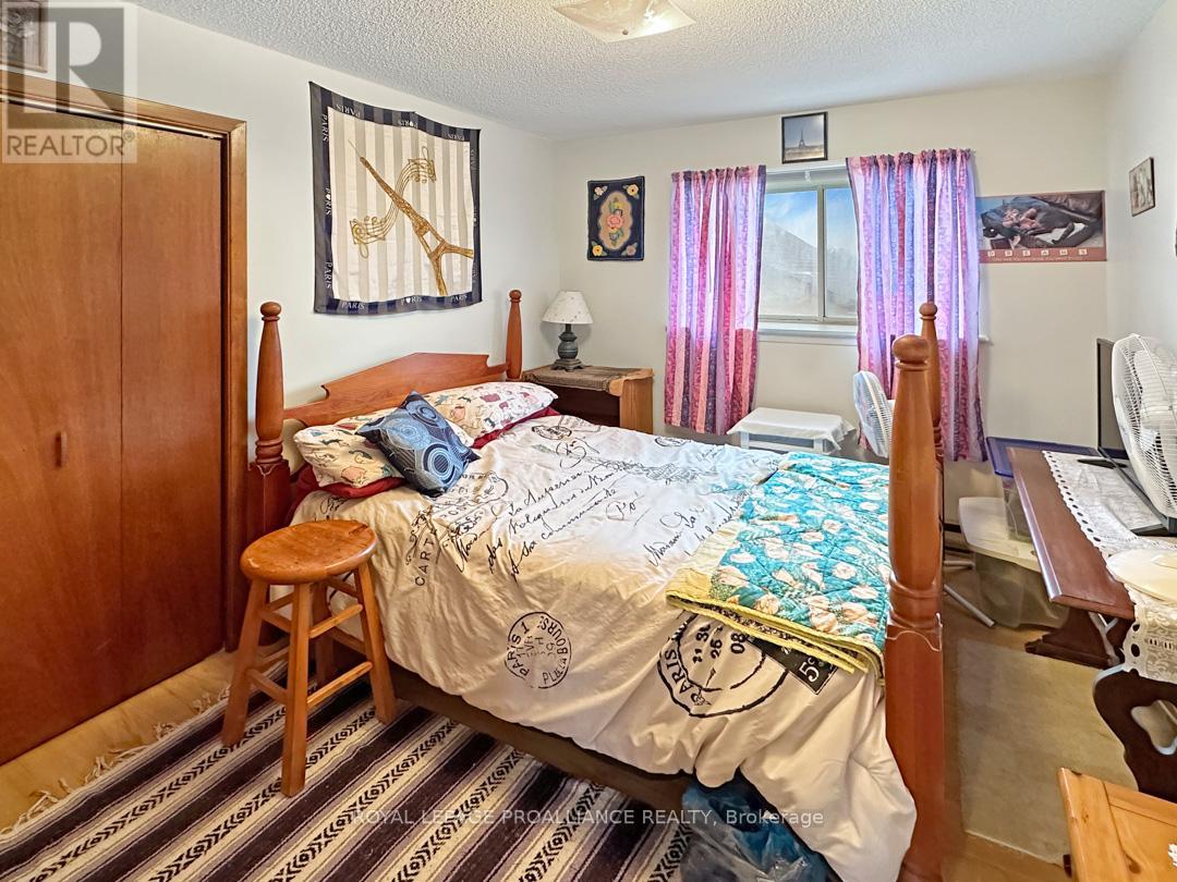 91 St.lawrence Street E, Centre Hastings, Ontario  K0K 2K0 - Photo 16 - X12047367