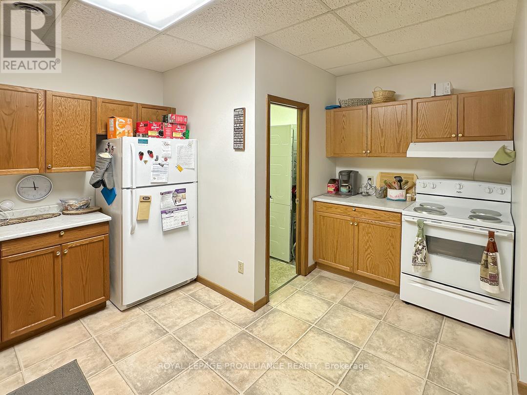 91 St.lawrence Street E, Centre Hastings, Ontario  K0K 2K0 - Photo 24 - X12047367