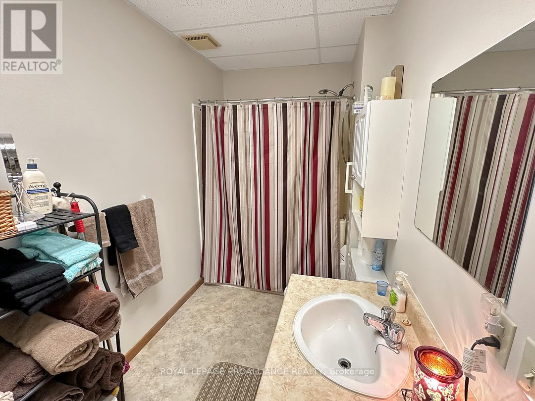 91 St.lawrence Street E, Centre Hastings, Ontario  K0K 2K0 - Photo 32 - X12047367