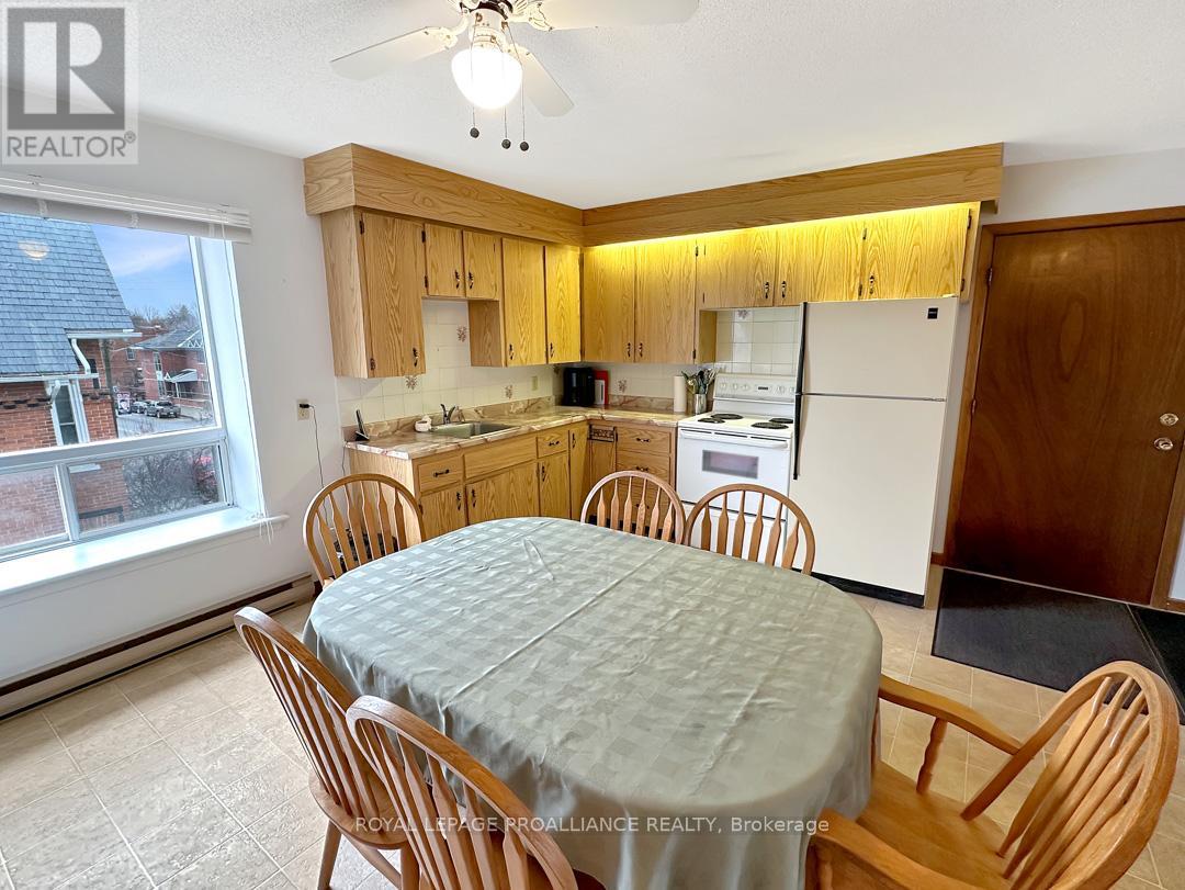 91 St.lawrence Street E, Centre Hastings, Ontario  K0K 2K0 - Photo 6 - X12047367