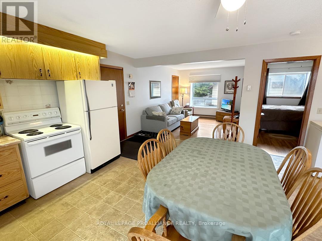 91 St.lawrence Street E, Centre Hastings, Ontario  K0K 2K0 - Photo 7 - X12047367