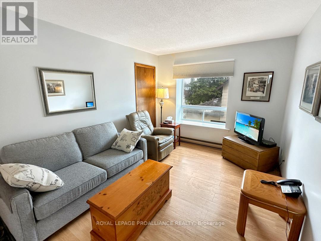91 St.lawrence Street E, Centre Hastings, Ontario  K0K 2K0 - Photo 8 - X12047367