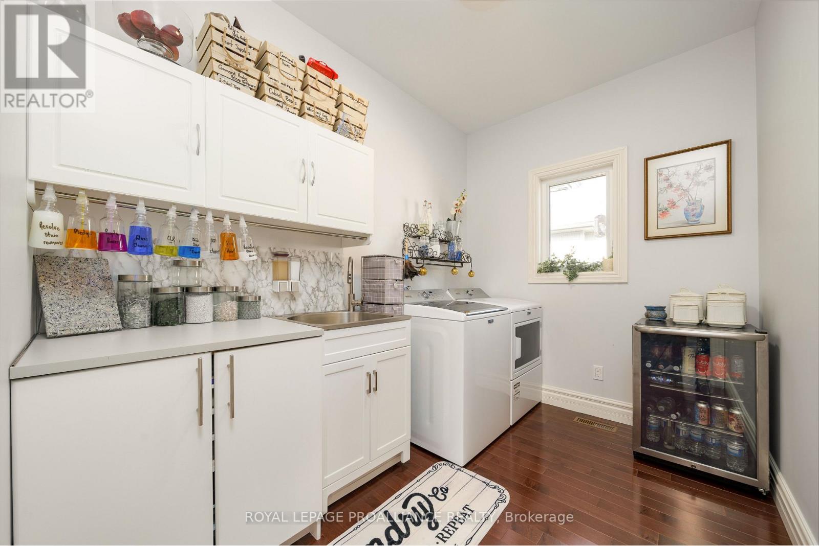 12 Dorchester Drive, Prince Edward County, Ontario  K0K 3L0 - Photo 15 - X12079399