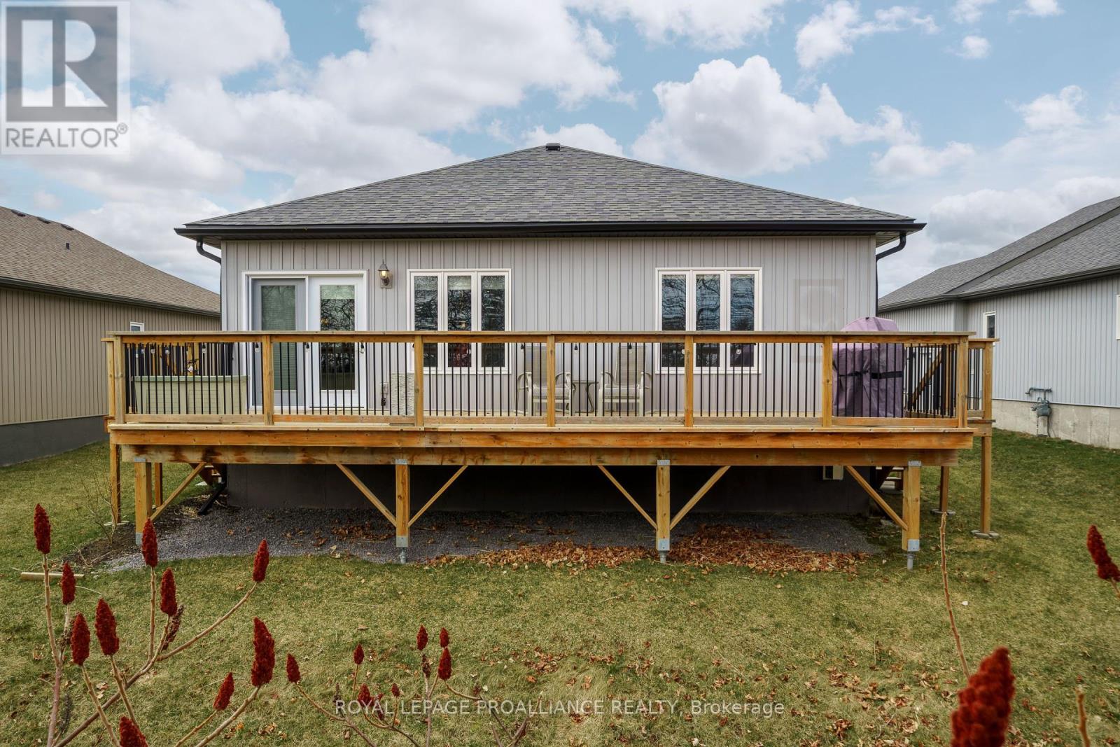 12 Dorchester Drive, Prince Edward County, Ontario  K0K 3L0 - Photo 21 - X12079399