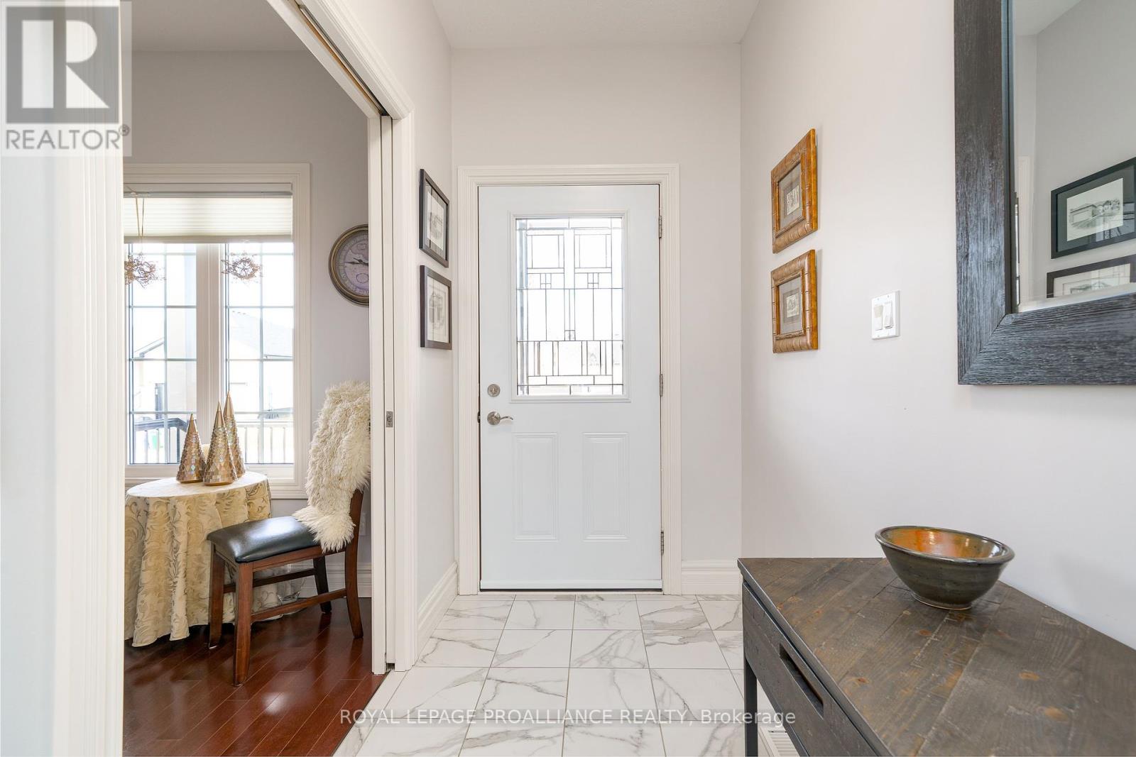 12 Dorchester Drive, Prince Edward County, Ontario  K0K 3L0 - Photo 4 - X12079399