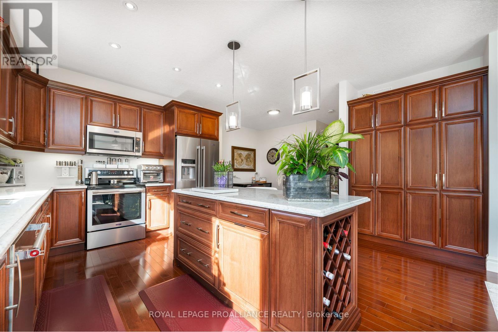 12 Dorchester Drive, Prince Edward County, Ontario  K0K 3L0 - Photo 8 - X12079399