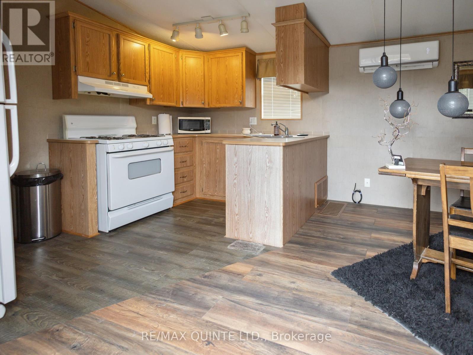 55 County Road 14 Road, Prince Edward County, Ontario  K0K 1W0 - Photo 31 - X12088739