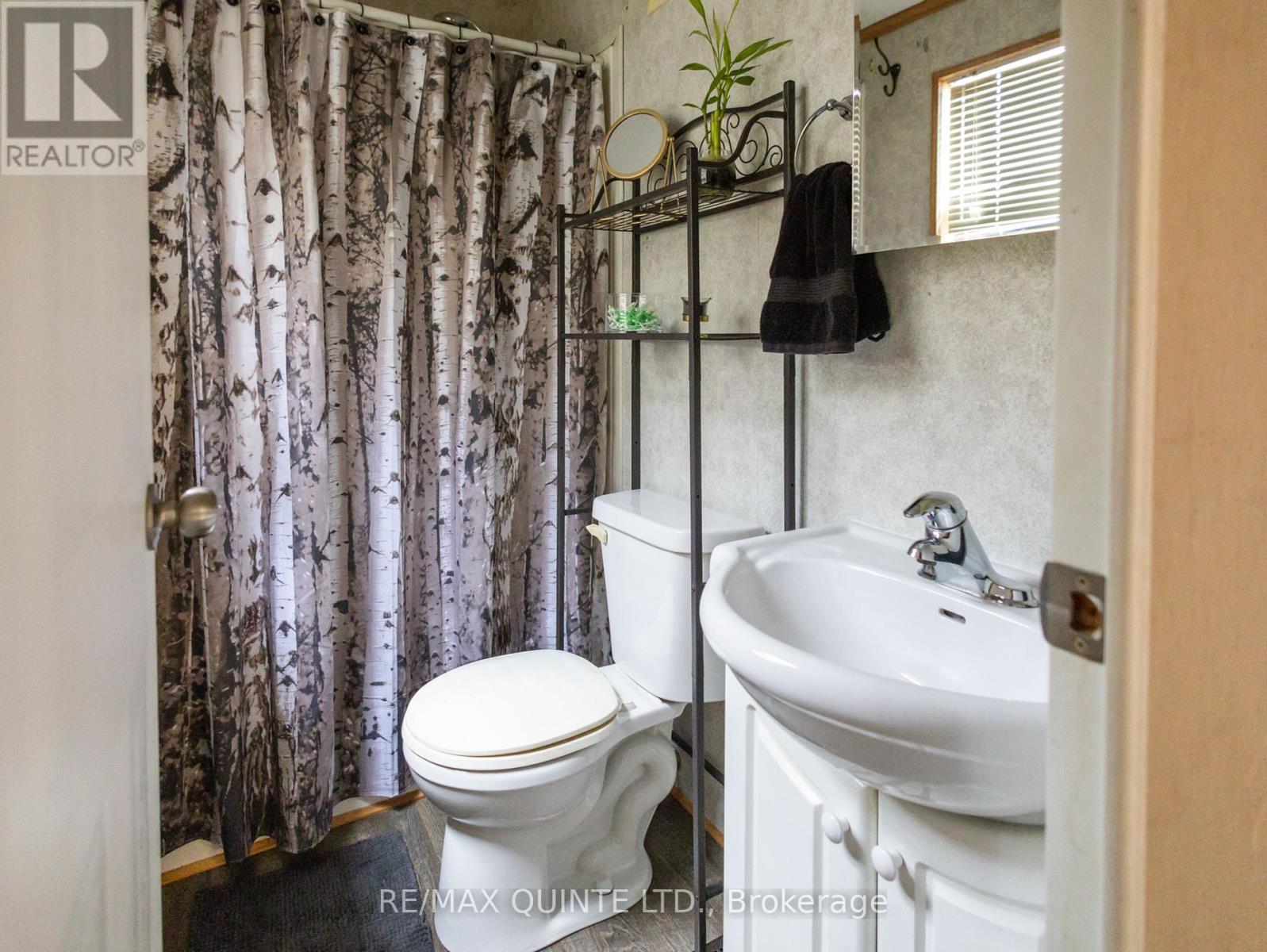 55 County Road 14 Road, Prince Edward County, Ontario  K0K 1W0 - Photo 38 - X12088739