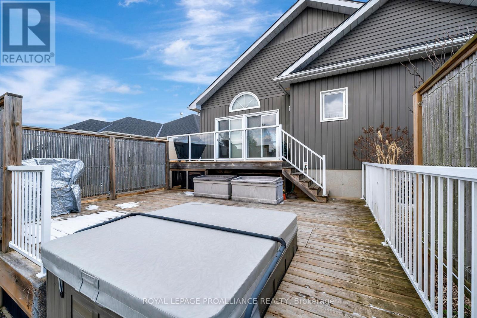 39 Owen Street, Prince Edward County, Ontario  K0K 2T0 - Photo 26 - X12090331