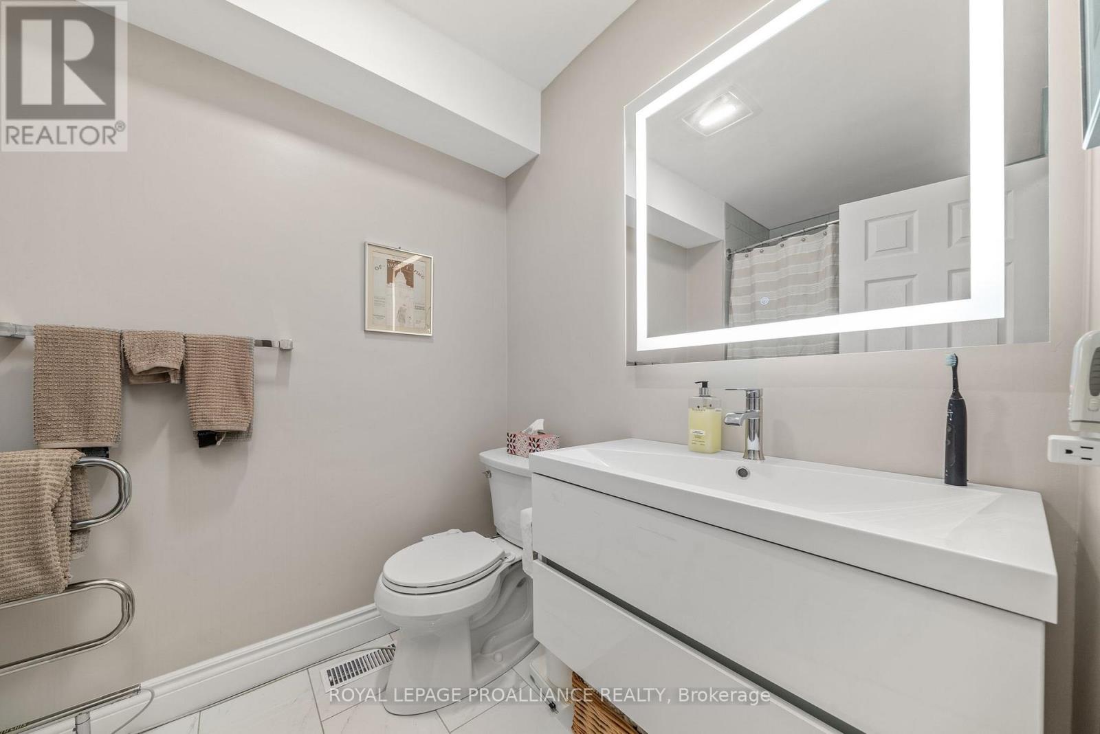 3 - 1 Mortimer Street, Prince Edward County, Ontario  K0K 2T0 - Photo 27 - X12090635