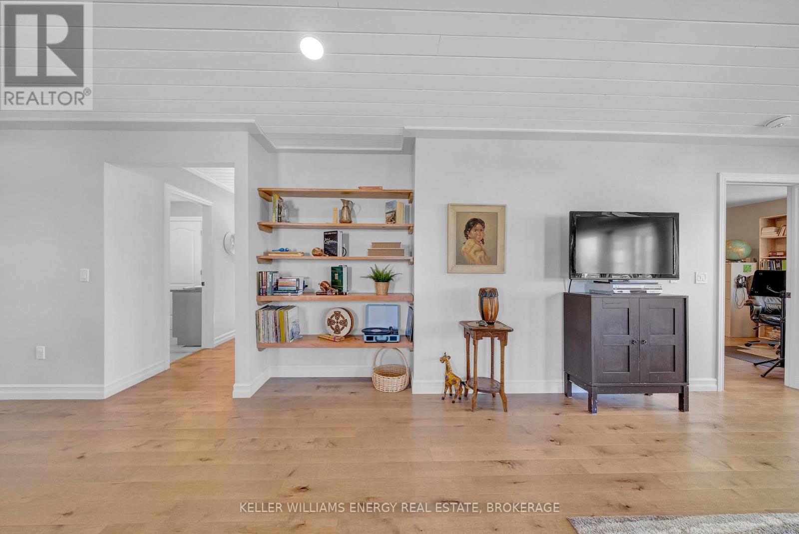 1649 County Road 15, Prince Edward County, Ontario  K0K 1W0 - Photo 13 - X12098012