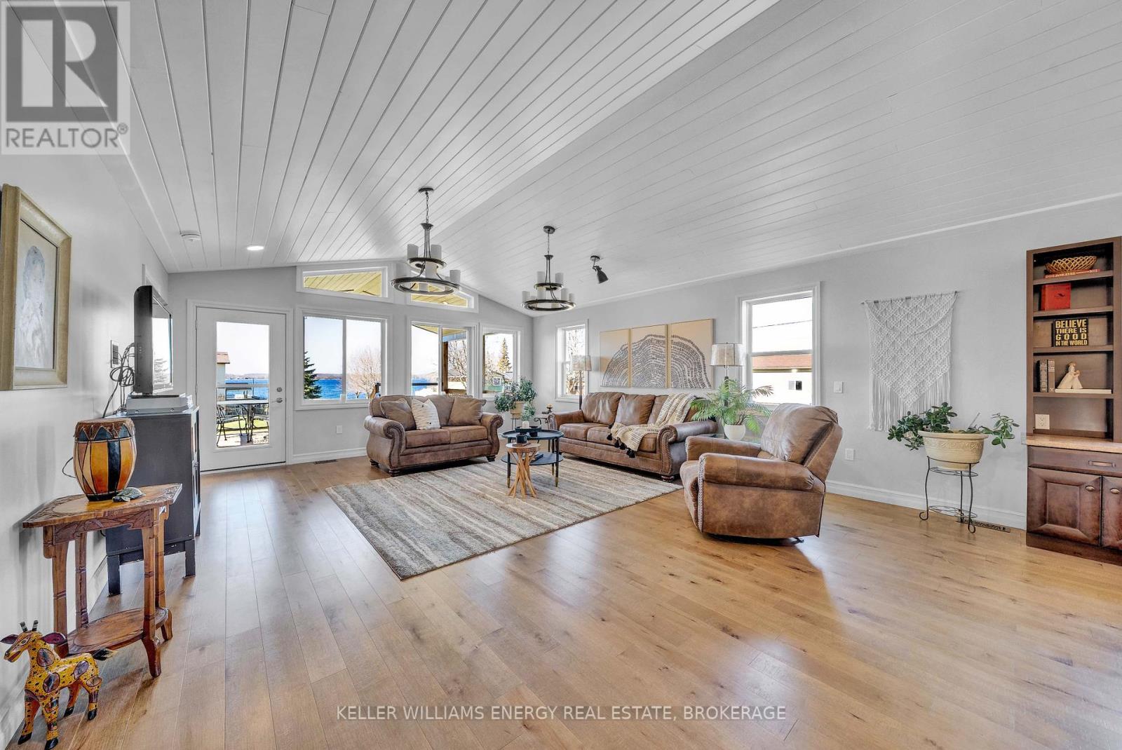 1649 County Road 15, Prince Edward County, Ontario  K0K 1W0 - Photo 15 - X12098012