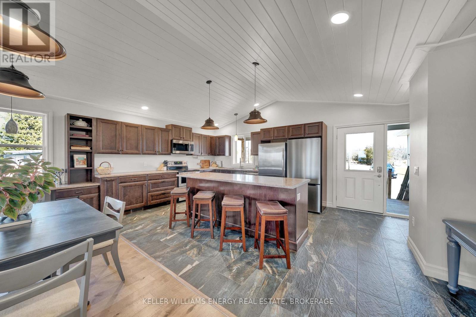 1649 County Road 15, Prince Edward County, Ontario  K0K 1W0 - Photo 7 - X12098012