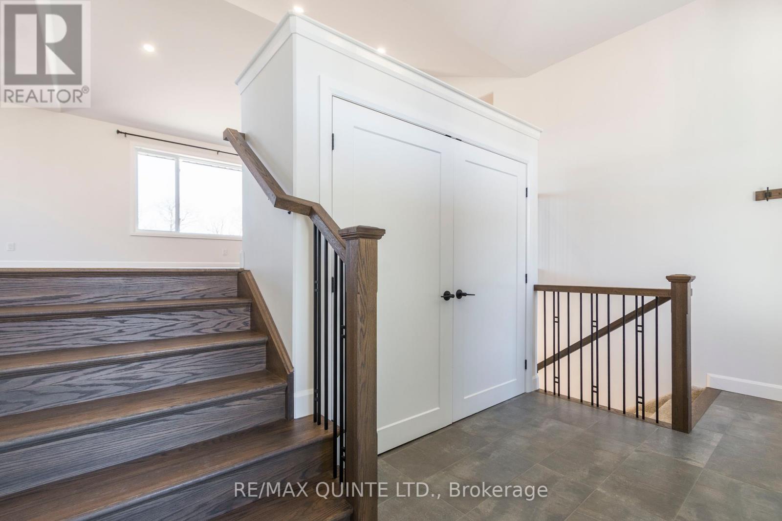 251 Wallbridge Road, Quinte West, Ontario  K8P 1Z3 - Photo 11 - X12101318