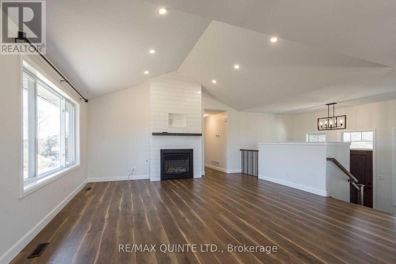251 Wallbridge Road, Quinte West, Ontario  K8P 1Z3 - Photo 20 - X12101318