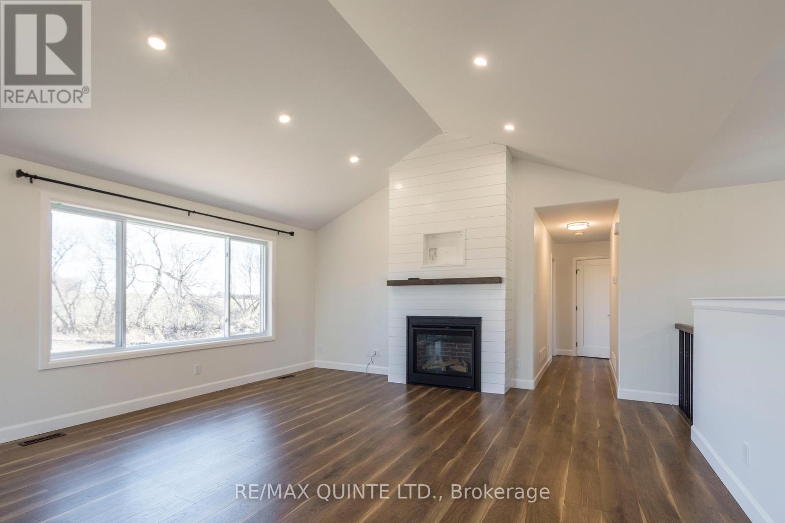 251 Wallbridge Road, Quinte West, Ontario  K8P 1Z3 - Photo 21 - X12101318
