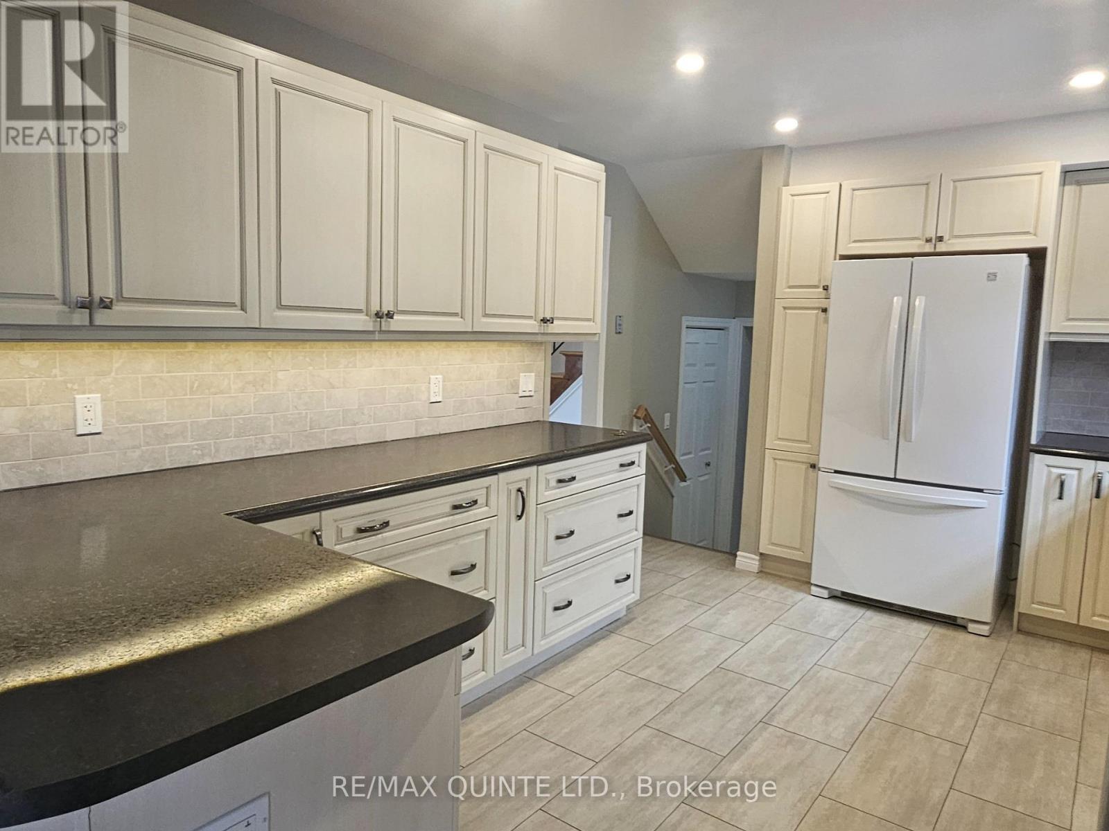 12 Philip Street, Prince Edward County, Ontario  K0K 2T0 - Photo 14 - X12105741