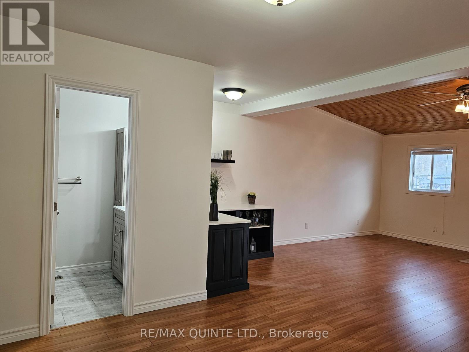 12 Philip Street, Prince Edward County, Ontario  K0K 2T0 - Photo 18 - X12105741
