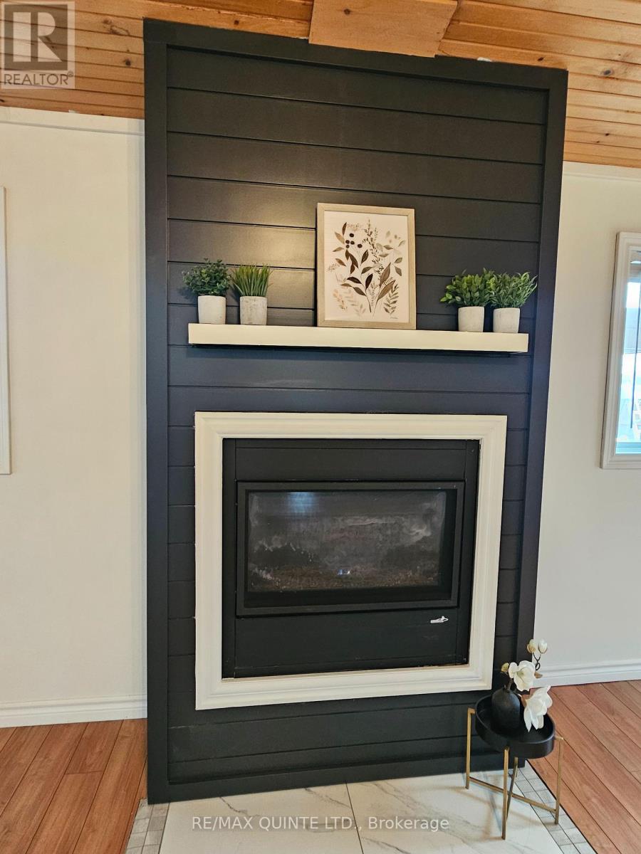 12 Philip Street, Prince Edward County, Ontario  K0K 2T0 - Photo 20 - X12105741