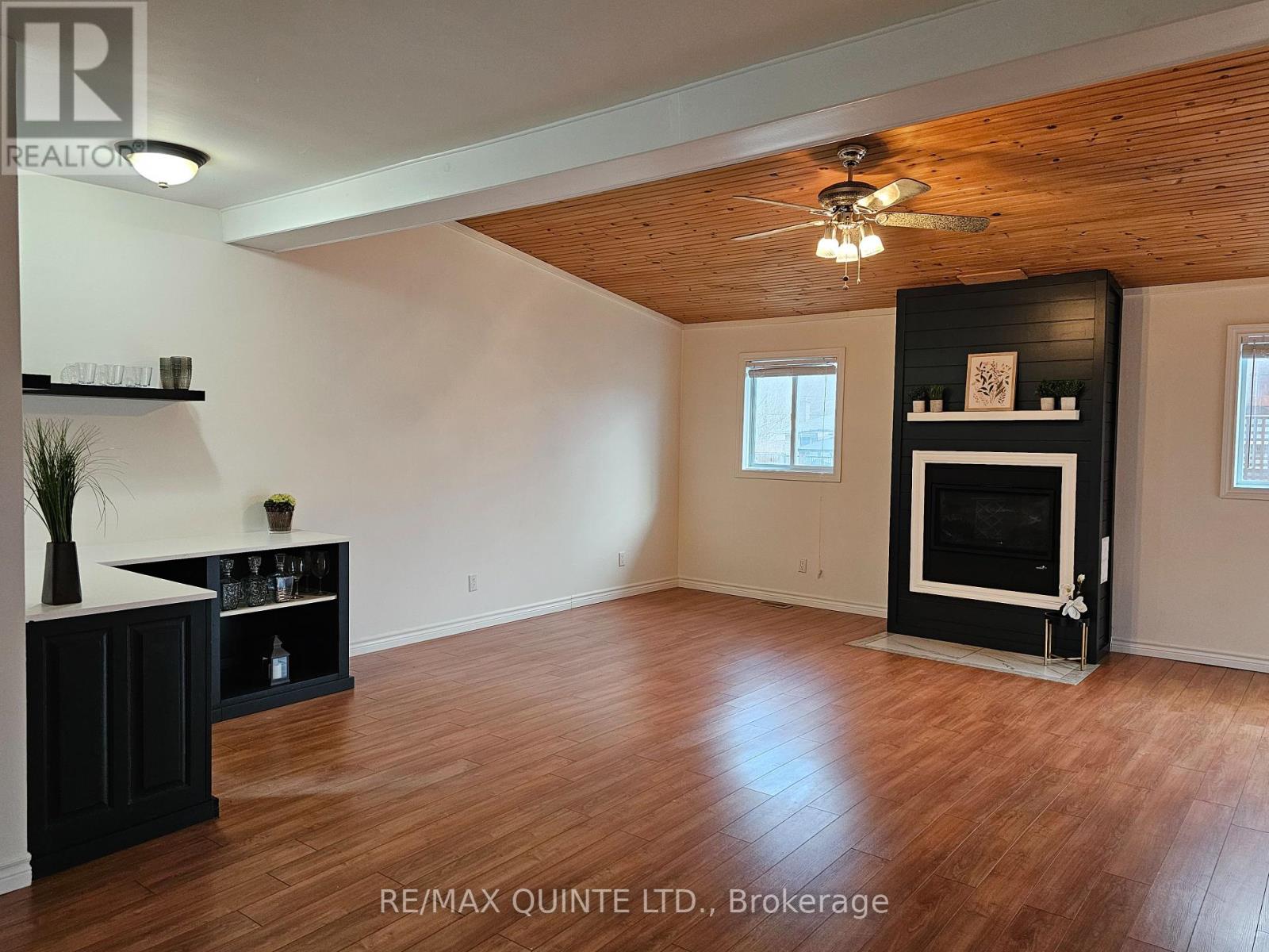 12 Philip Street, Prince Edward County, Ontario  K0K 2T0 - Photo 22 - X12105741