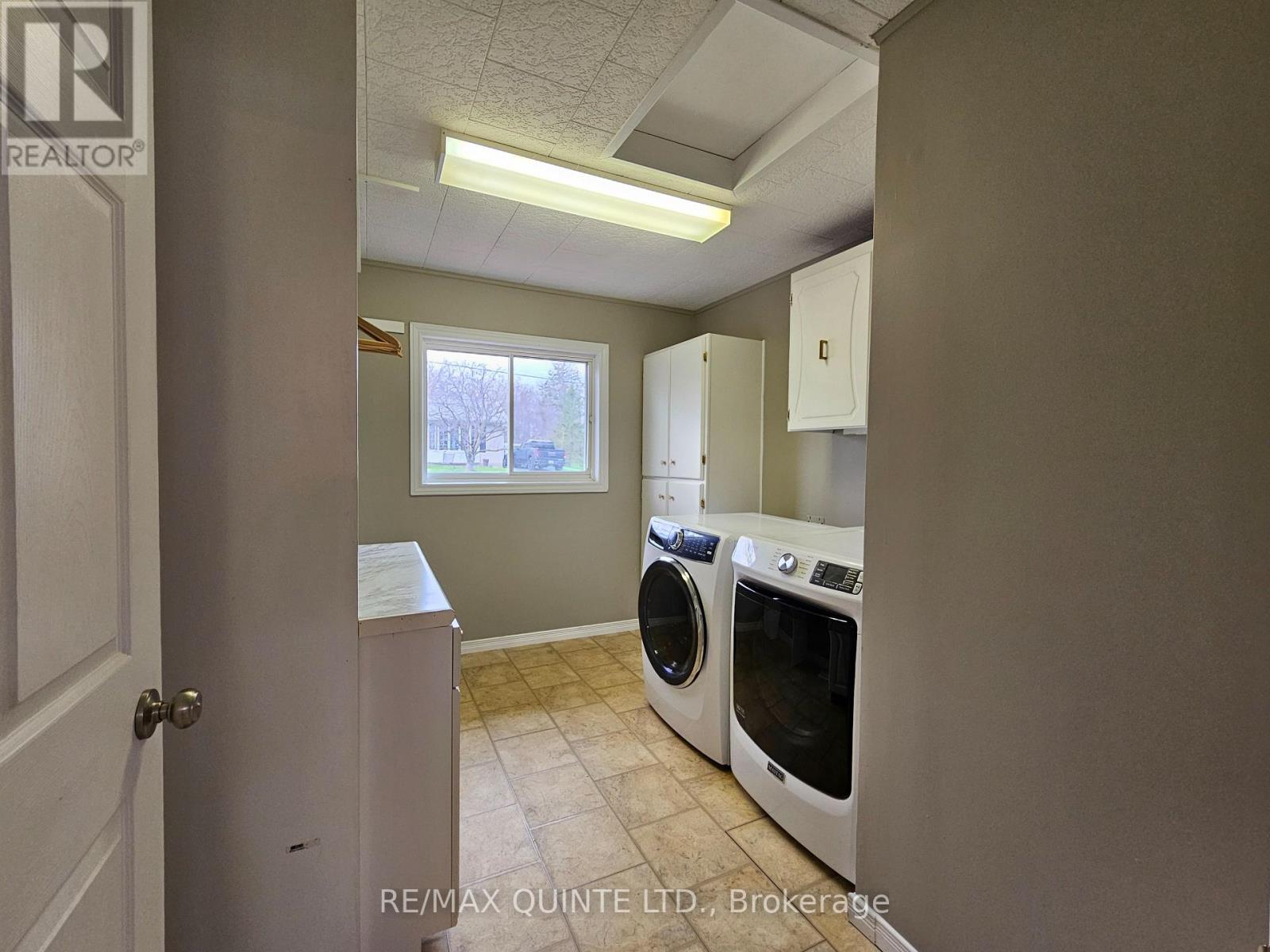 12 Philip Street, Prince Edward County, Ontario  K0K 2T0 - Photo 23 - X12105741