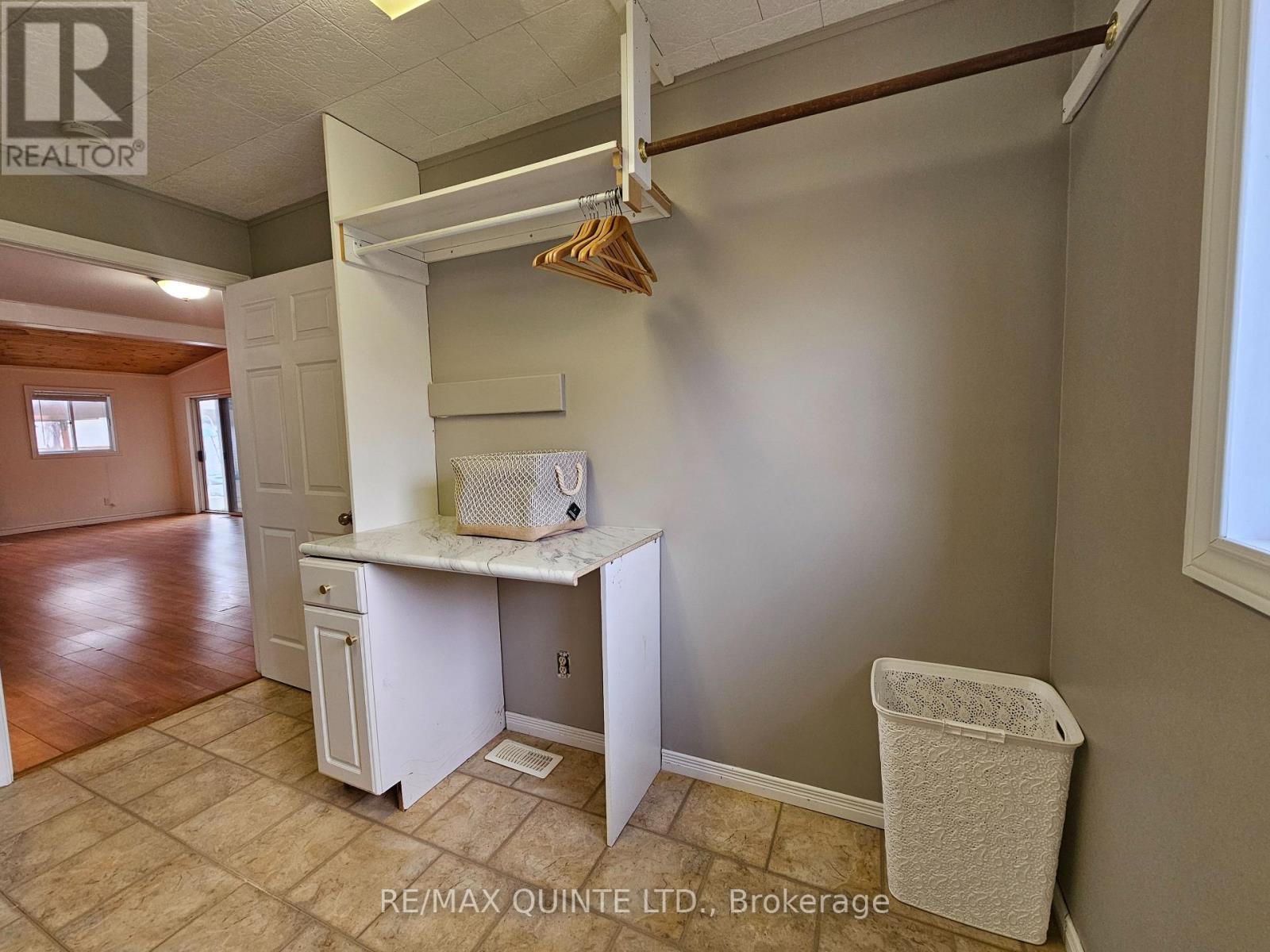 12 Philip Street, Prince Edward County, Ontario  K0K 2T0 - Photo 26 - X12105741