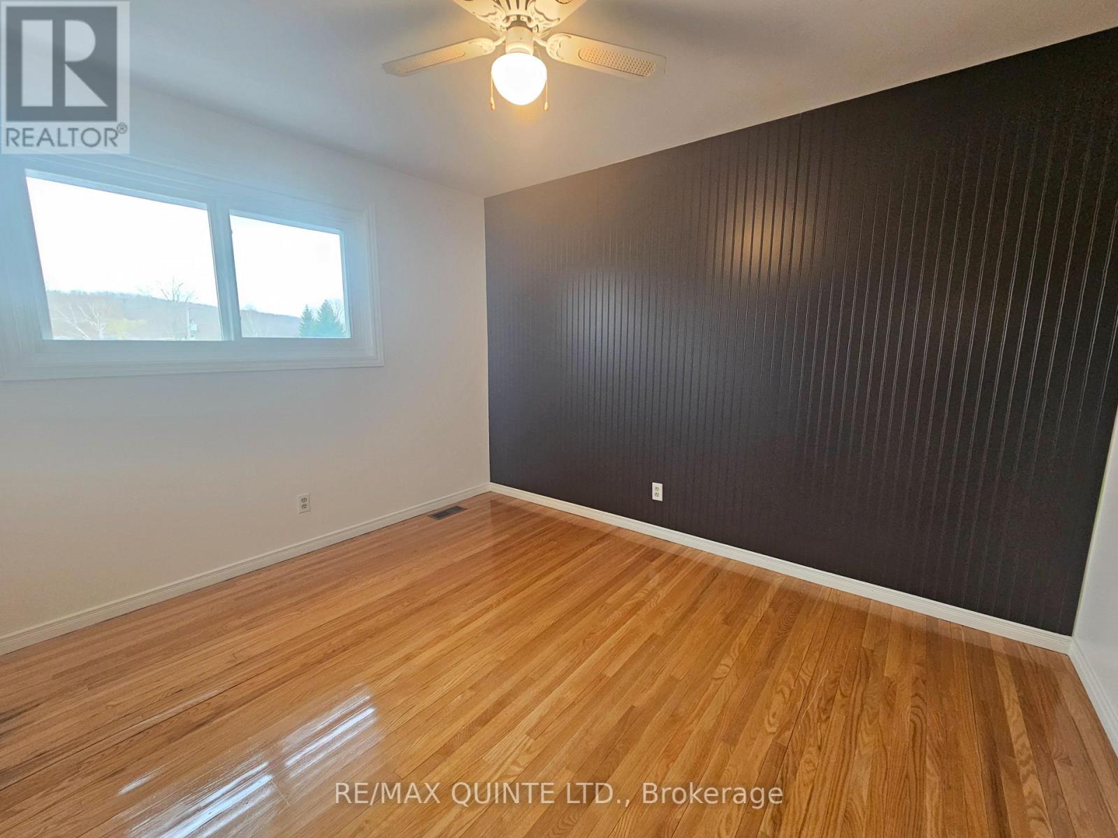 12 Philip Street, Prince Edward County, Ontario  K0K 2T0 - Photo 37 - X12105741