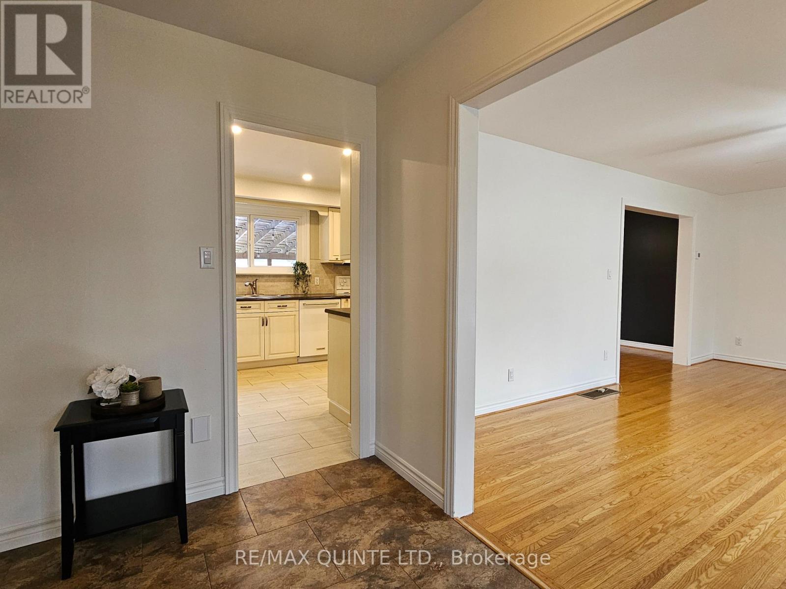12 Philip Street, Prince Edward County, Ontario  K0K 2T0 - Photo 4 - X12105741