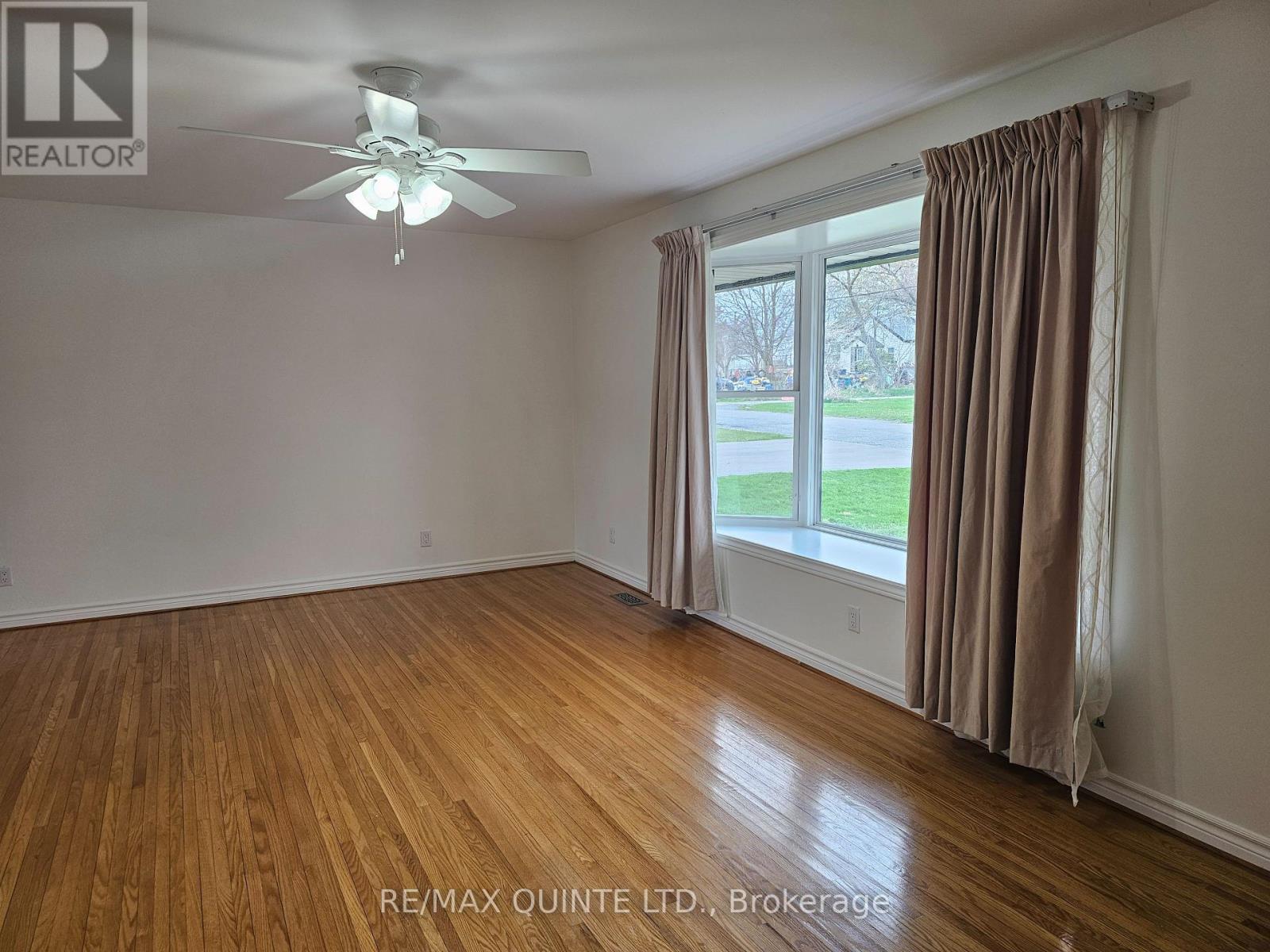 12 Philip Street, Prince Edward County, Ontario  K0K 2T0 - Photo 6 - X12105741