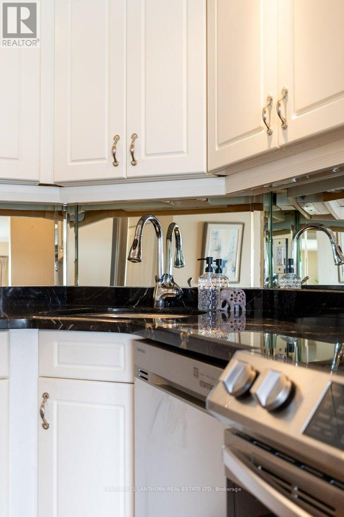 204 - 2 South Front Street, Belleville, Ontario  K8N 5K7 - Photo 4 - X12112051