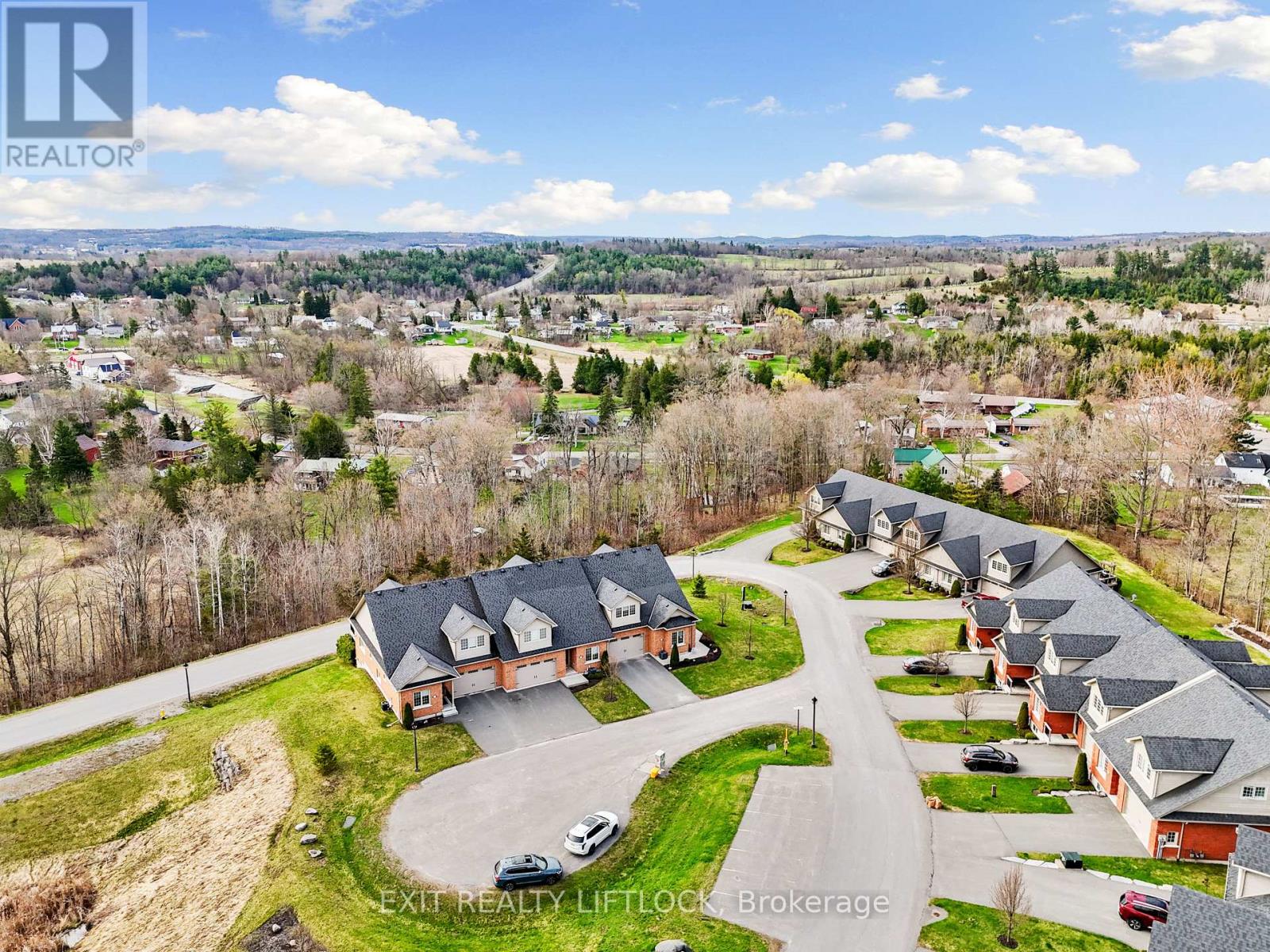 10 - 68 Blossom Court, Trent Hills, Ontario  K0K 3K0 - Photo 4 - X12115105