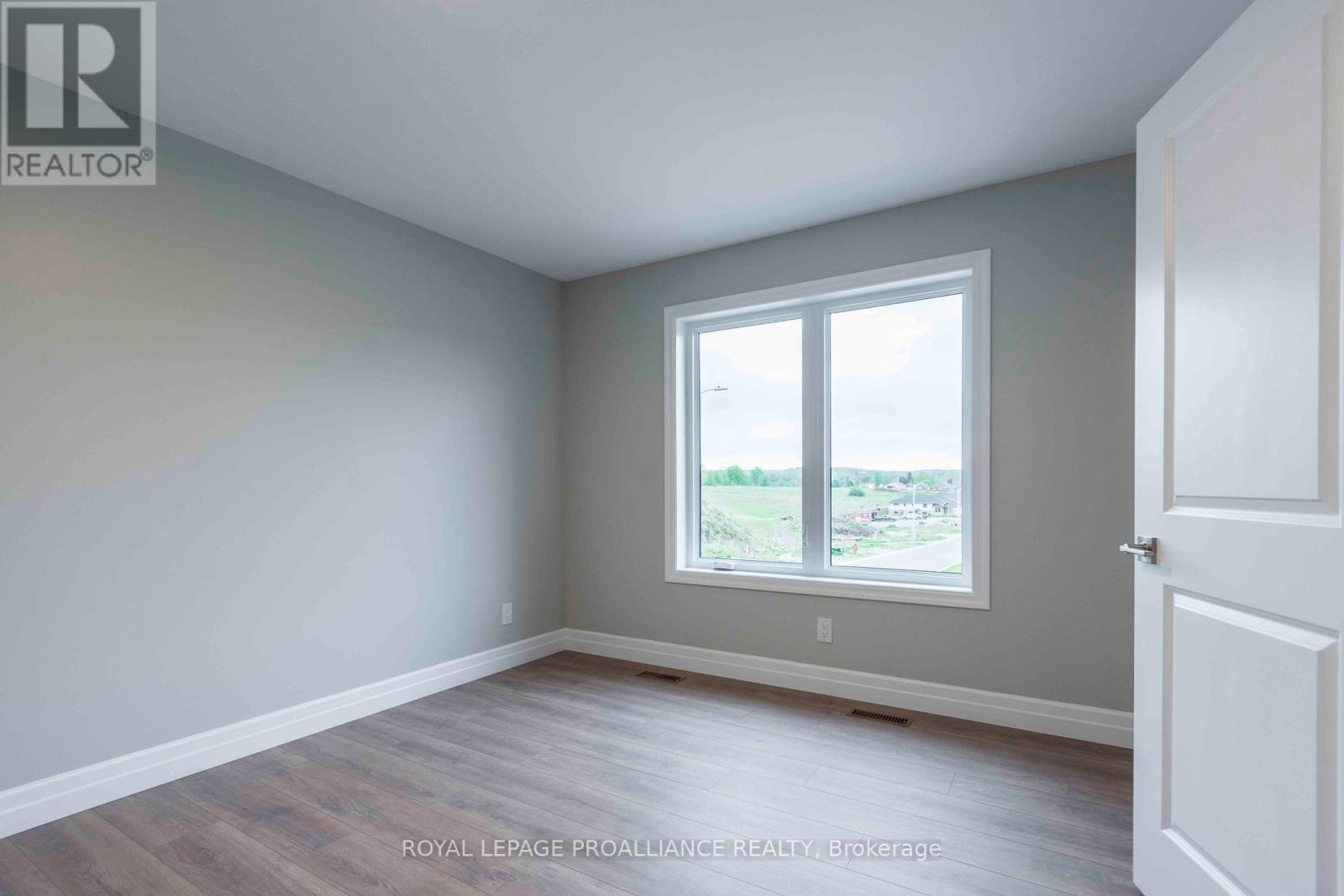 61 Meagan Lane, Quinte West, Ontario  K0K 2C0 - Photo 15 - X12117510