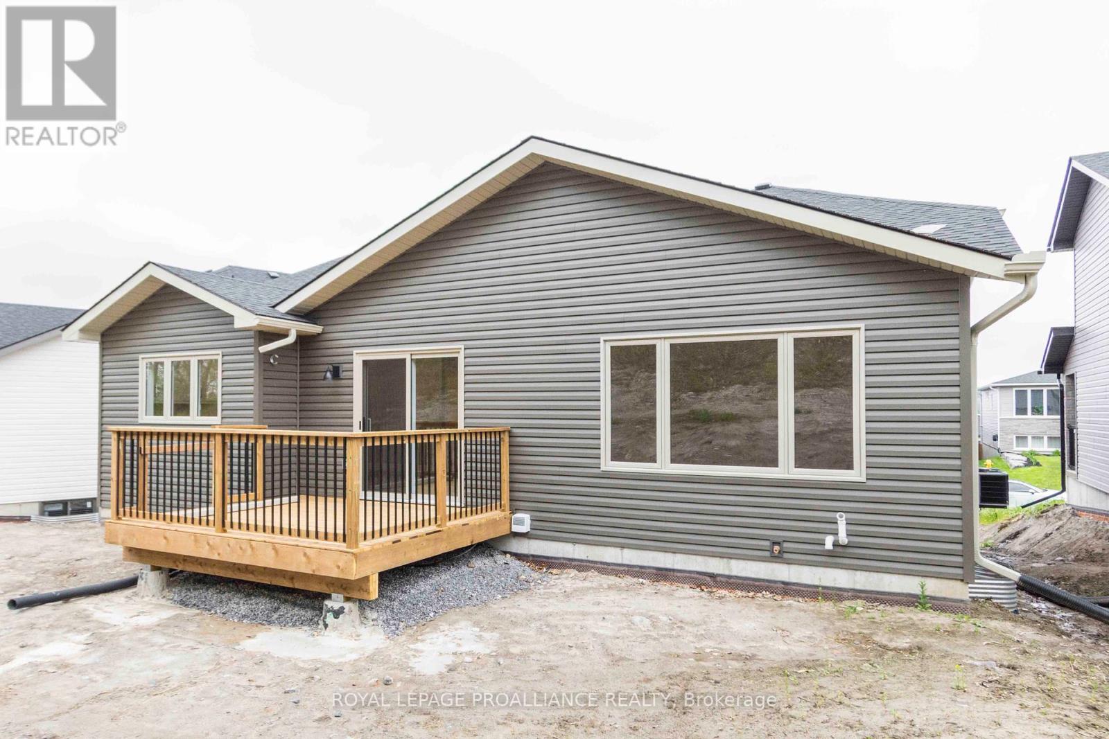61 Meagan Lane, Quinte West, Ontario  K0K 2C0 - Photo 22 - X12117510