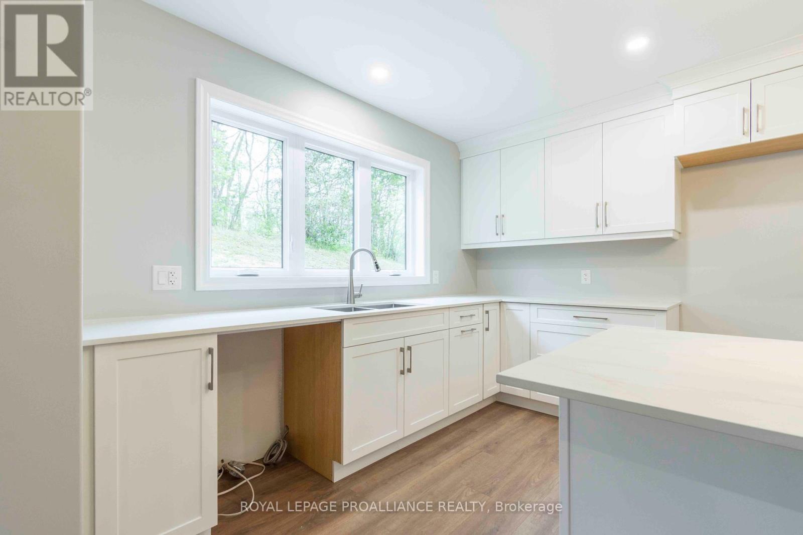 61 Meagan Lane, Quinte West, Ontario  K0K 2C0 - Photo 6 - X12117510
