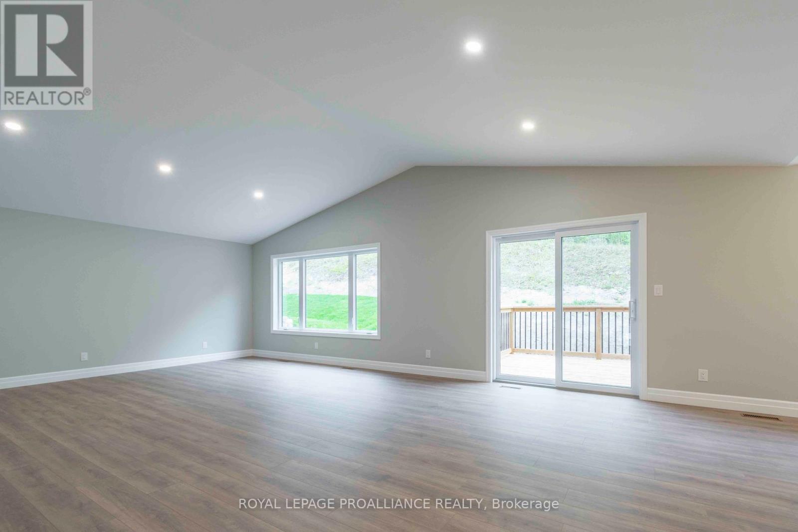 61 Meagan Lane, Quinte West, Ontario  K0K 2C0 - Photo 8 - X12117510