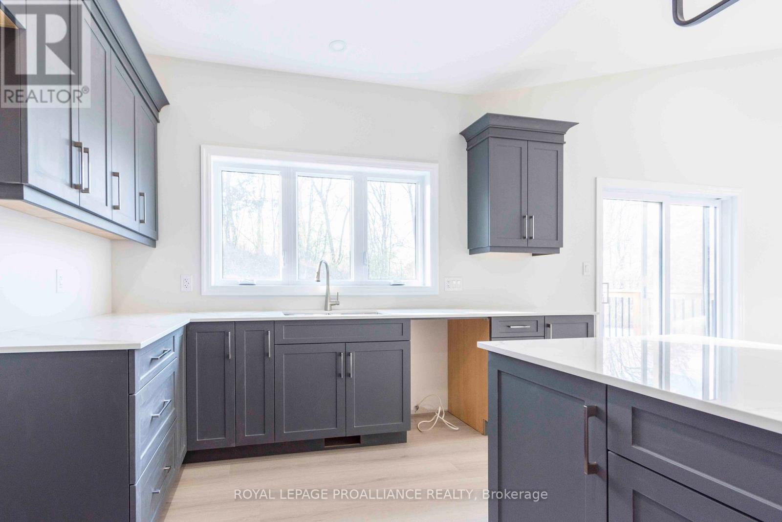 63 Meagan Lane, Quinte West, Ontario  K0K 2C0 - Photo 10 - X12117525