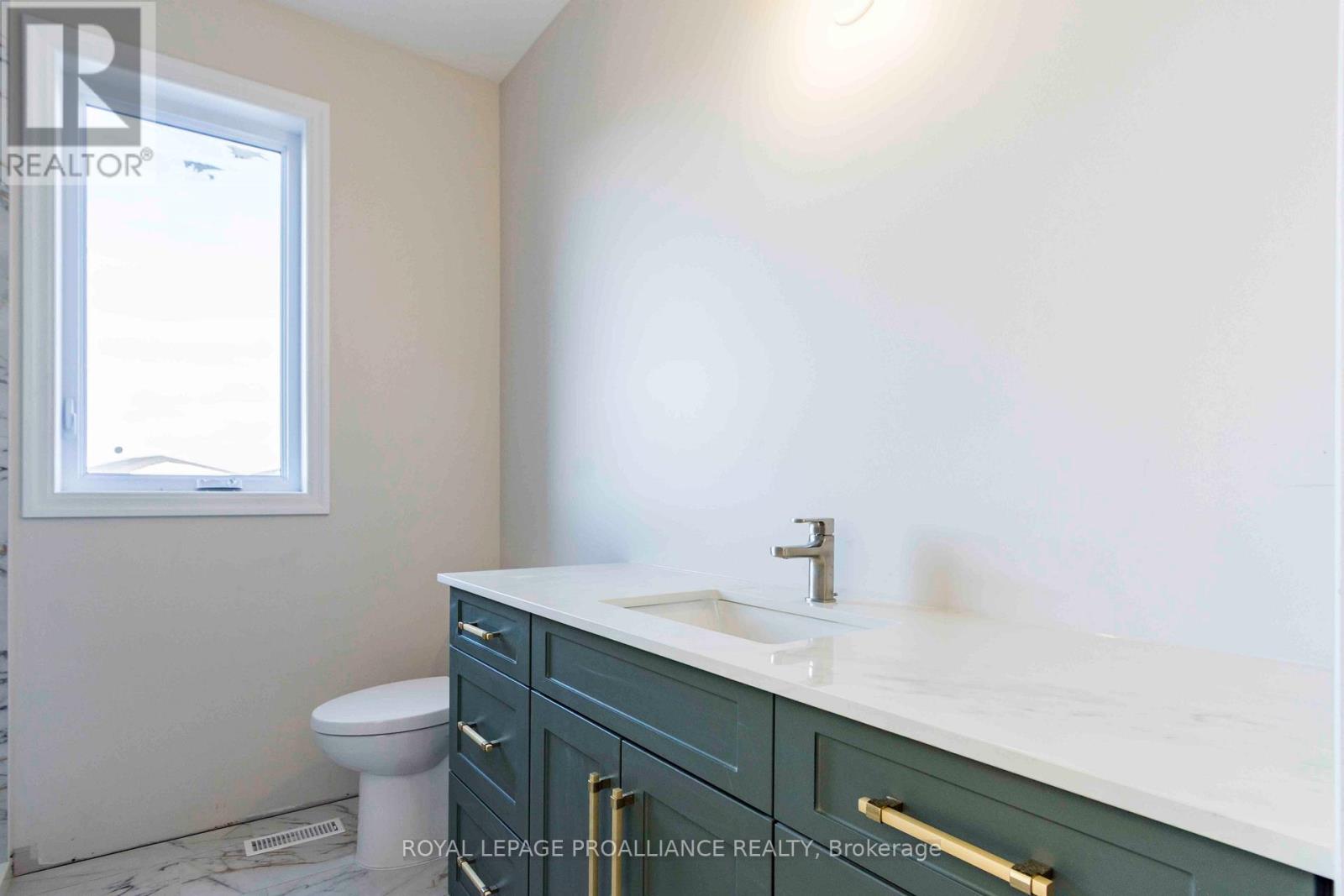 63 Meagan Lane, Quinte West, Ontario  K0K 2C0 - Photo 13 - X12117525