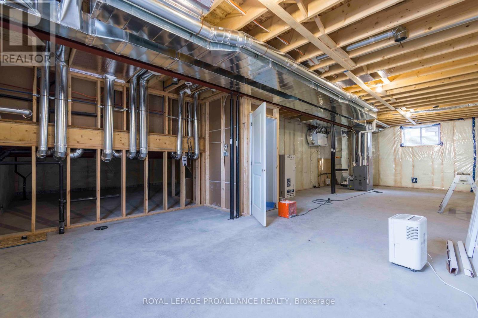 63 Meagan Lane, Quinte West, Ontario  K0K 2C0 - Photo 20 - X12117525