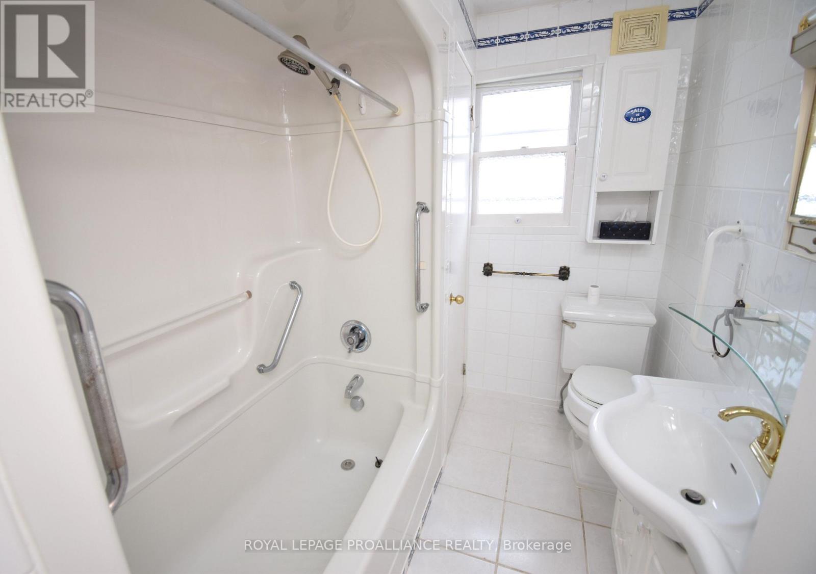 340 County Road 7, Prince Edward County, Ontario  K0K 2T0 - Photo 30 - X12128779