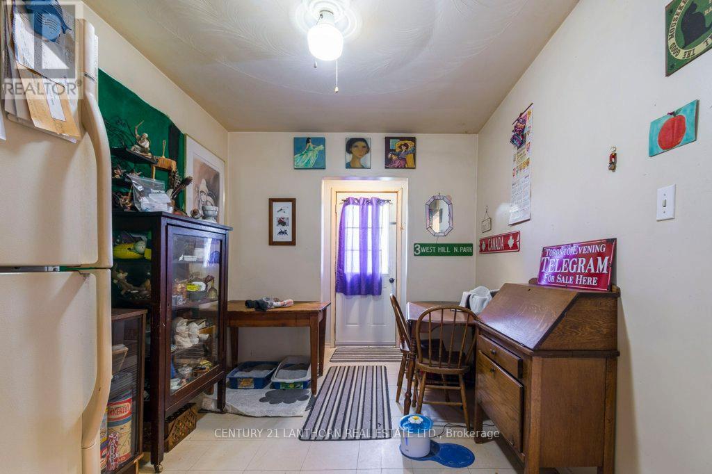 87-89 Scott Avenue, Quinte West, Ontario  K0K 2C0 - Photo 4 - X12130920