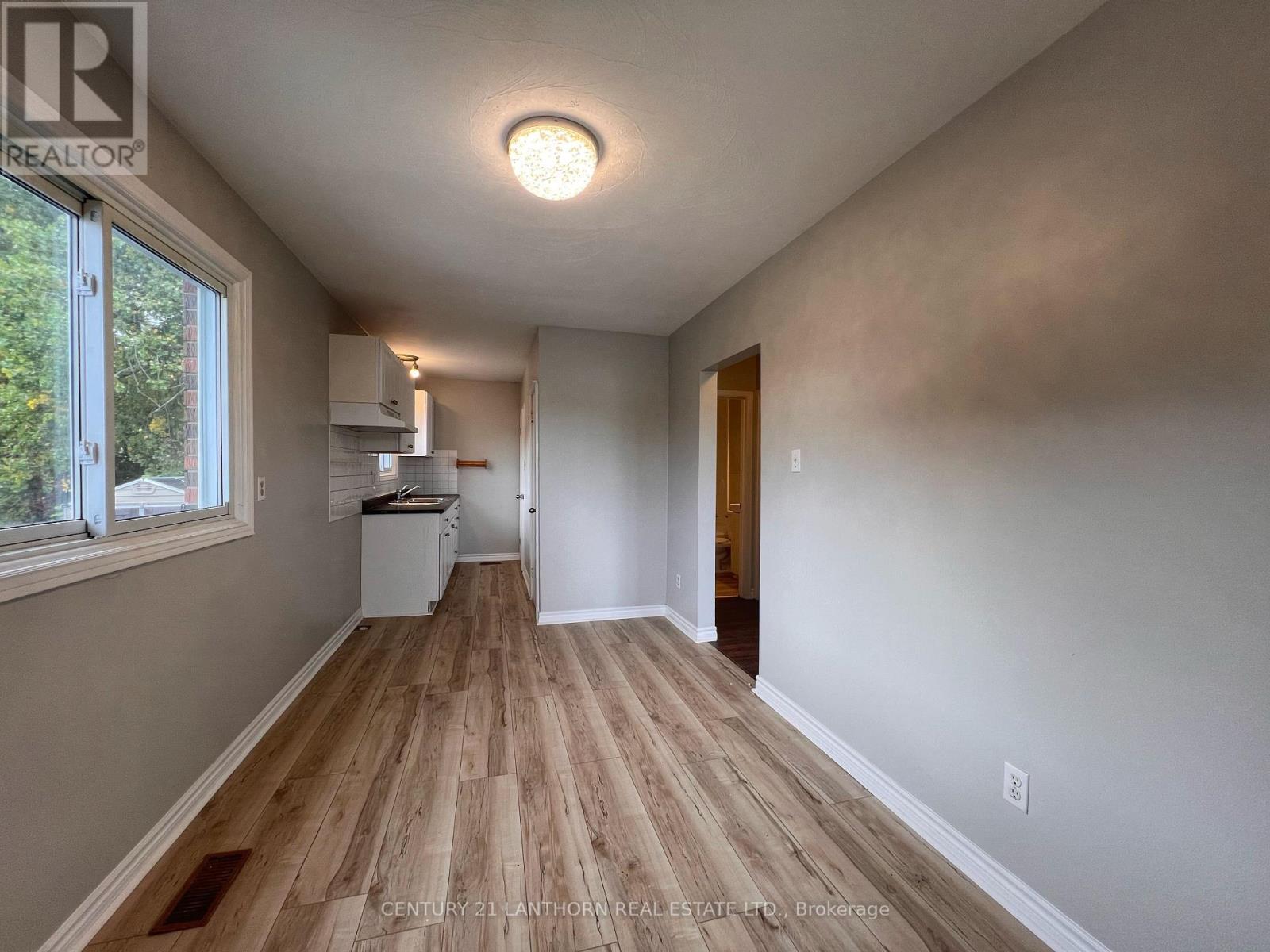 87-89 Scott Avenue, Quinte West, Ontario  K0K 2C0 - Photo 5 - X12130920