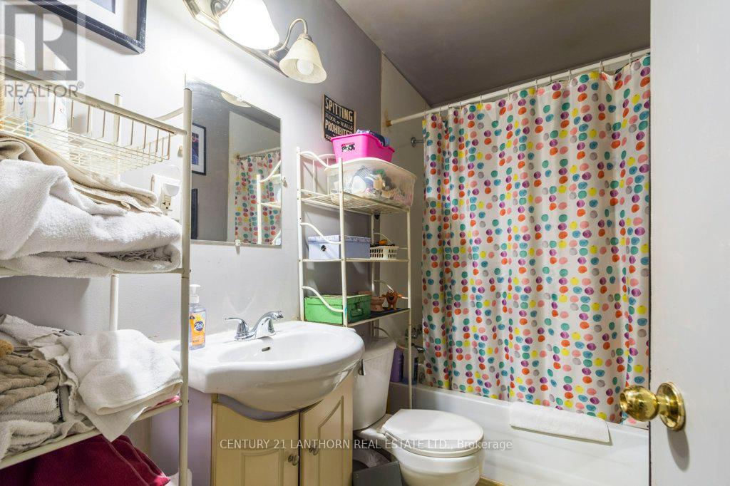 87-89 Scott Avenue, Quinte West, Ontario  K0K 2C0 - Photo 8 - X12130920