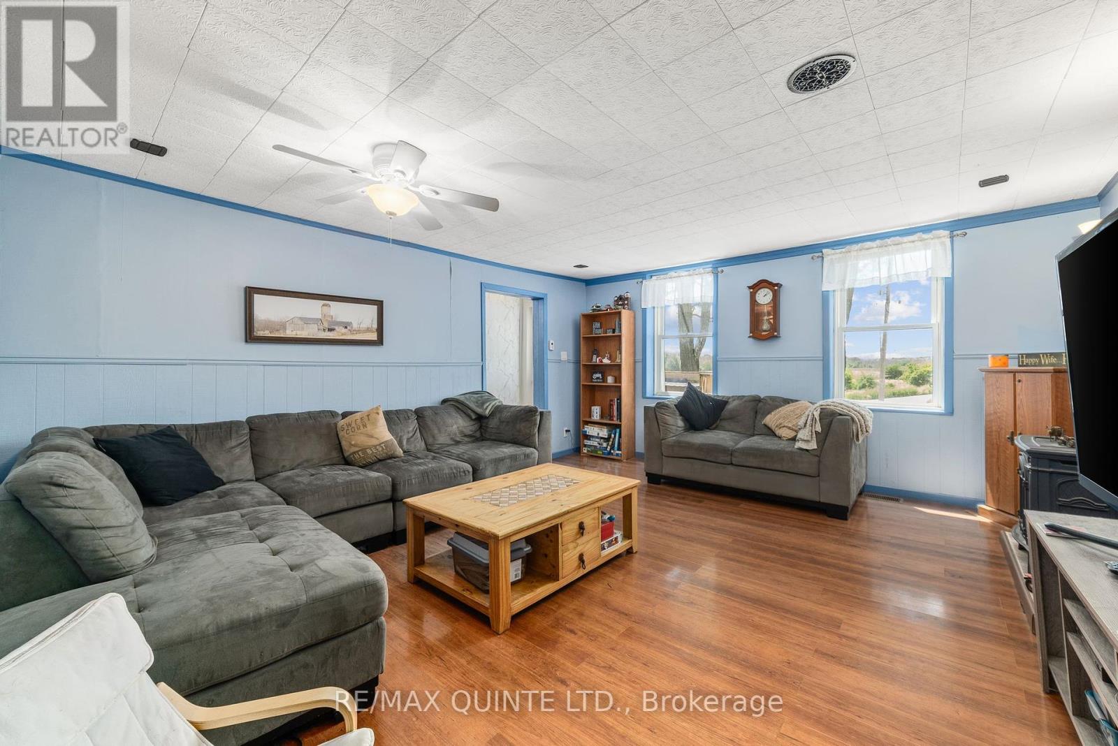 2 Baitleys Road, Prince Edward County, Ontario  K0K 3L0 - Photo 13 - X12130969